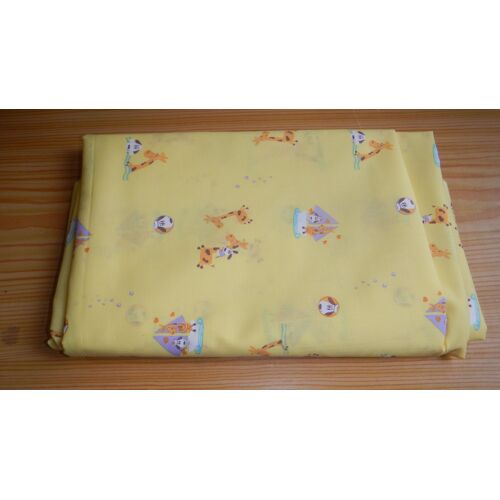 Coupon Tissu Avec La Petite Girafe, Taille : 1,60 X 2,20 M
