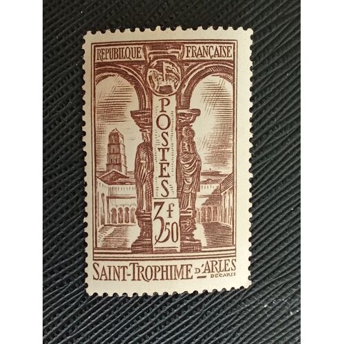 Timbre France Y T 302 Arles : Cloître De L'Église Saint Trophime 1935 (020610 )