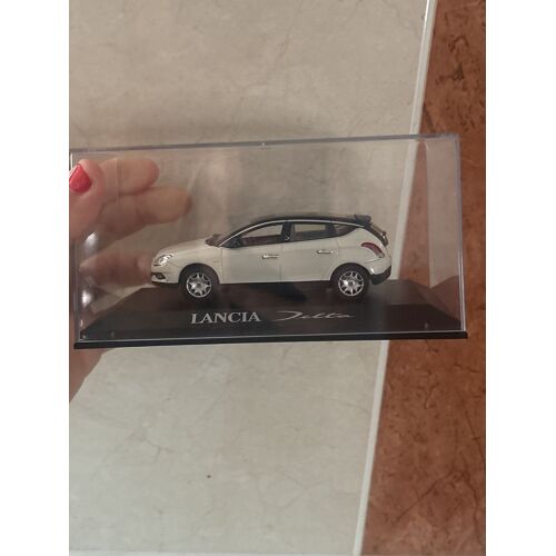 Lancia Delta Iii 2008 Blanc Et Noir Norev 1:4 Miniature -Norev