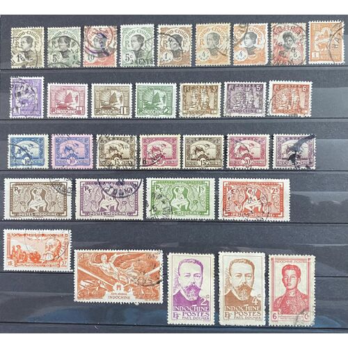 Lot De 32 Timbres Indochine