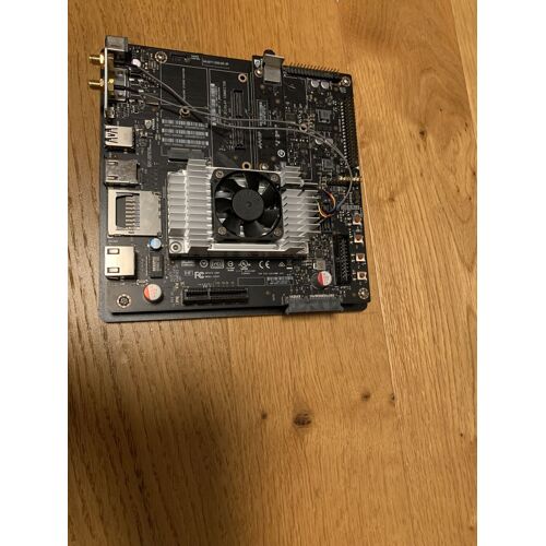 NVIDIA Jetson Developer Kit – Complet avec alimentation – À réparer