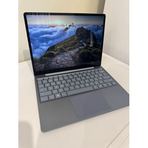 Microsoft Surface Laptop Go 12.4" Core i5 I5-1035G1 / 8GB / 128GB