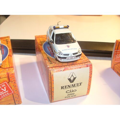 1/43 Norev Renault Clio 2002 Police - Ref Bt9