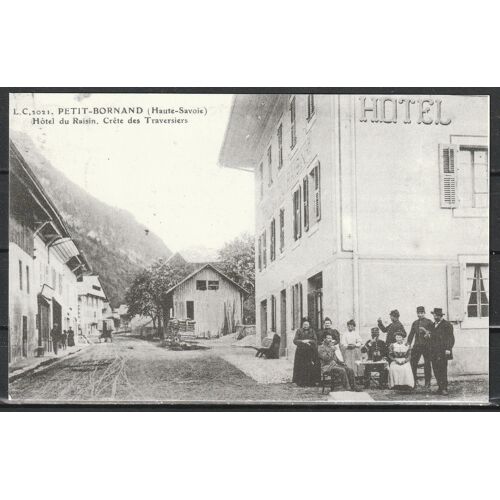 Le Petit Bornand (Haute Savoie 74), Hôtel Du Raisin. Crète Des Traversiers. Carte Du Club Cartophile Du Faucigny. 1989