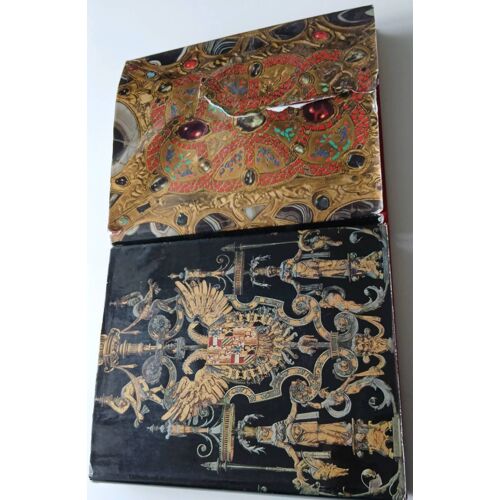 Les Tresors De L’Espagne. Edition Skira. En 2 Volumes. De Charles Quint À Goya Et D’Altamira Aux Rois Catholiques