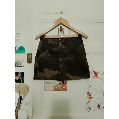 Jupe Boutonnée Verte Foncée/Verte Claire 34 Xs Pull & Bear.