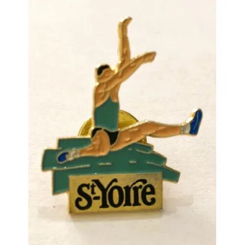 Pins Athlétisme St Yorre Saut En Longueur