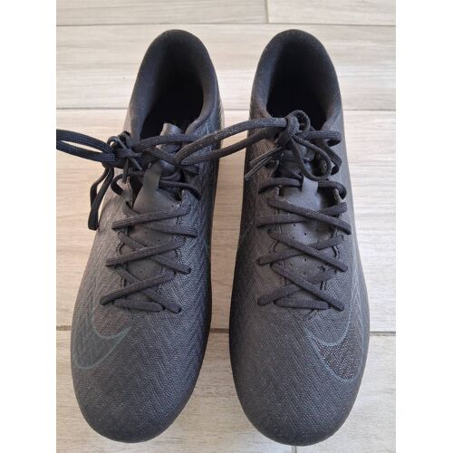 Crampons Moulés Mercurial Nike - 42