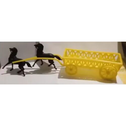 Jouet - 2 Chevaux  Noirs + 1 Carriole  Jaune  - En Plastique - Cadeau Publicitaire " Bonux "