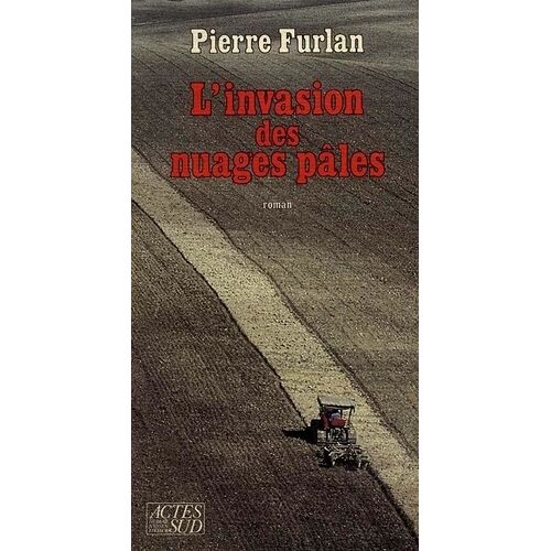 L'invasion Des Nuages Pâles