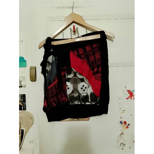Jupe Noire Motifs Gris/Rouges 36 S Desigual.