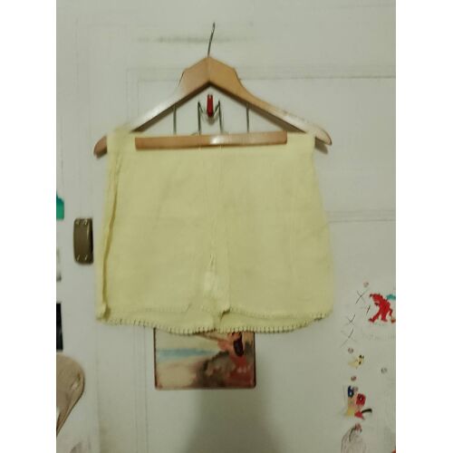 Short Jaune Pastel 40 L Blanche Porte.