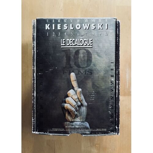 Coffret Collector 5 Vhs Le Décalogue De Krzysztof Kieslowski.
