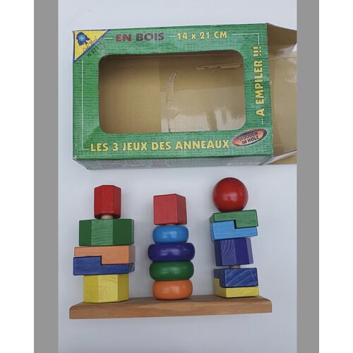 3 jeux d'anneaux à empiler en bois