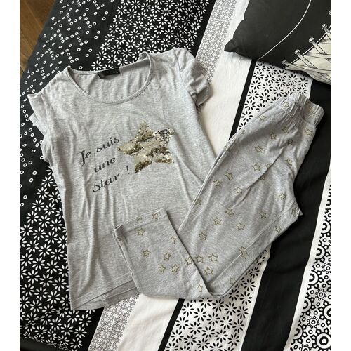 Pyjama, Taille 38 Avec Étoile En Sequins 