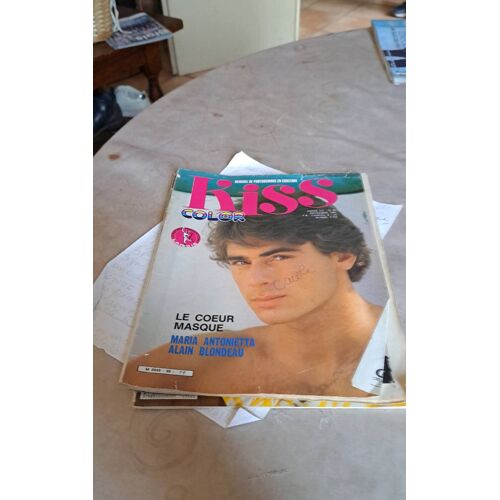 Kiss Color Le Coeur Masque Annees 1994