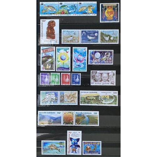 Lot De 25 Timbres Neufs** Nouvelle Calédonie 2009
