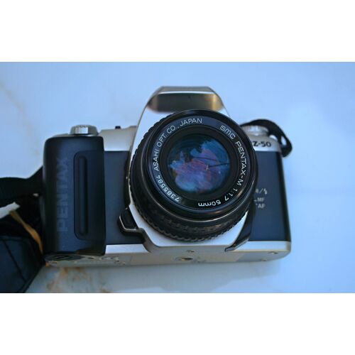 Pentax MZ50 com lente SMC 50/1,7