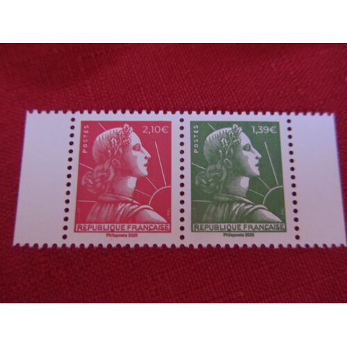 Paire De Timbre Venant Du Carnet Pour Les 70 Ans De La Marianne De Muller