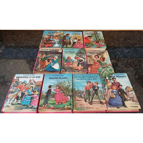 Lot De 10 Volumes Illustrés De La Comtesse De Ségur En Format Poche. Editions Casterman.