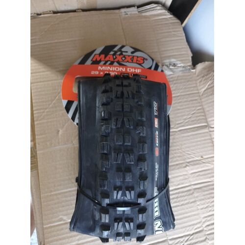 Pneu Maxxis Minion Dhf 29x2.60 Exo+ 3c Maxxterra Tubeless Ready Souple Noir Neuf