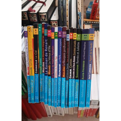 Biblio Collège Hachette Lot De 17 Numéros : 1, 2 (2), 6, 7, 10, 13, 17, 20, 22, 33, 41, 44, 54, 71, 77et 84.