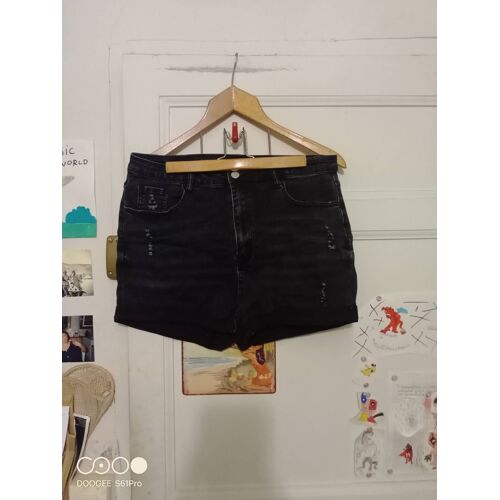 Short En Jean Noir 42 Xl Shein Curve.