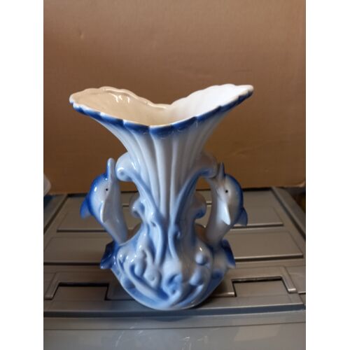 Vase couple dauphin en porcelaine