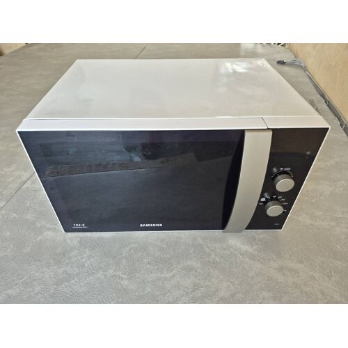 Micro ondes SAMSUNG ME102V
