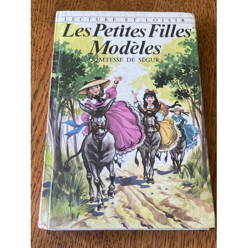 Les Petits Filles Modèles