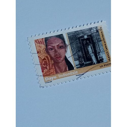 Timbre France Lettre 20g Autoadhesif Oblitere Yvert N° 275 Art Femme Du Monde Par T. Lamazou Dayu Indonésie De 2009