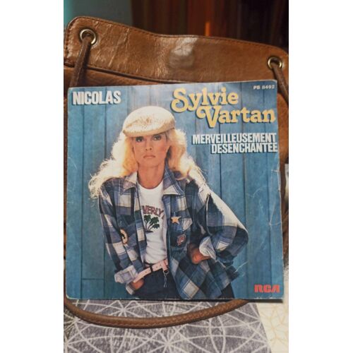 Sylvie Vartan "Merveilleusement Désenchantée "