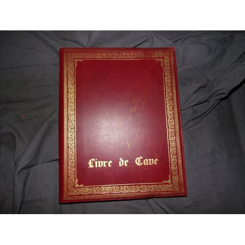 Livre De Cave Avec Un Très Joli Étui Plein Cuir