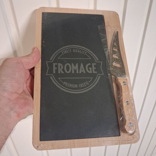 Planche À Fromage Et Son Couteau