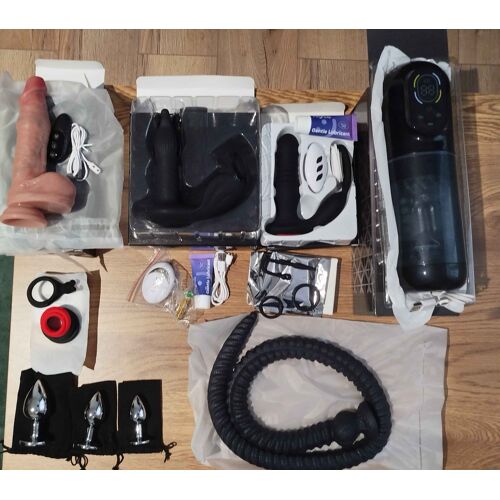 Lot D'Accessoires Intimes : Plugs Anaux (Métal/Silicone), Anneaux Péniens, Dilatateur Urétral, Masseurs Prostatiques Vibrants Connectés (App), Masturbateur Automatique Et Gode Réaliste Chauffant.