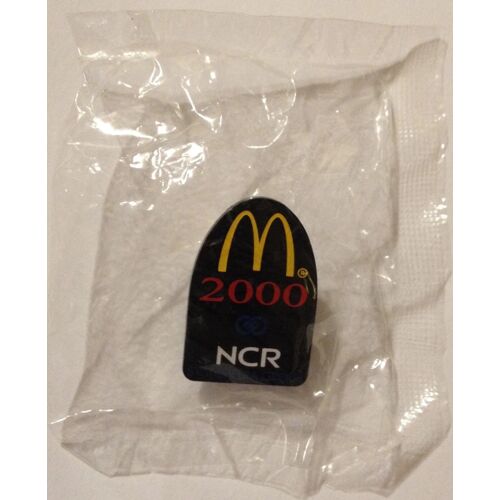 Pin'S Mc Donald'S - 2000 Ncr Systemedia Center - Signé The Pin Center (Usa)