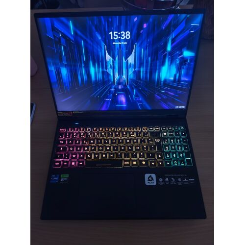 Acer Predator Helios Neo 16 + Klim Mistral - i9-14900HX + RTX 4070 + 32 Go RAM - Écran 240 Hz - PARFAIT ÉTAT