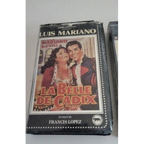 Lot De 2 Cassettes Vhs René Chateau