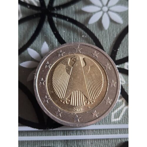 Cette Pièce, Un Billet De 2 Euros De L'Allemagne Frappé En 2011