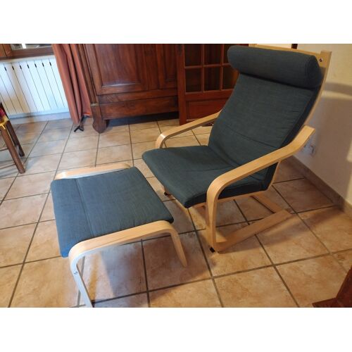 Fauteuil POANG et repose pieds avec les coussins