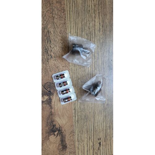 LOT 4 RESISTANCES PNP VM1 0,3 OHM ET 2 PNP POD (4,5 ml) VOOPOO