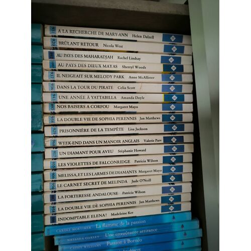 Lot 18 Romans Azur – Bon État – Romance