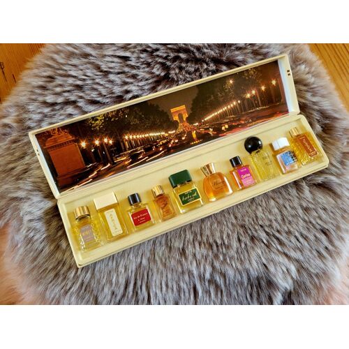 Miniature De Parfum Coffret De 10 Miniatures De Parfum De Paris Ref. 710 Charrier Vallauris