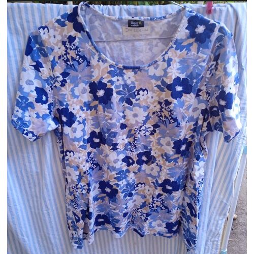T-Shirt Femme - " Happy D. By Damart " - A Fleurs - Manches Courtes