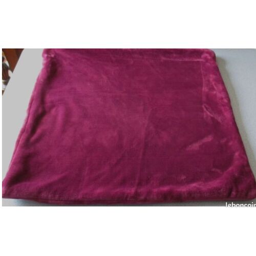 Housse de Coussin doudou Eminza-100%polyester-60x60cm-Coloris prune-lavable-fermeture éclair sur un côté