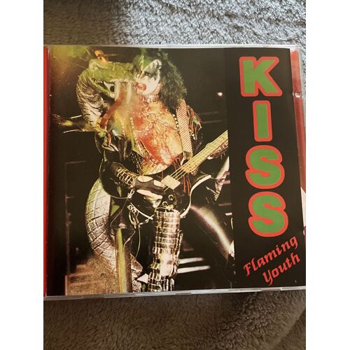 Kiss… Flaming Youth..Live Usa 1976…1977