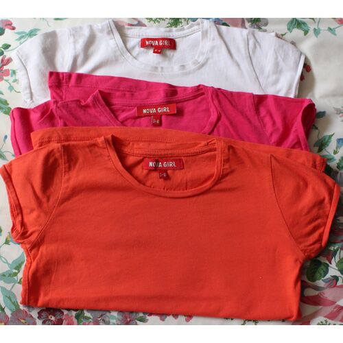 Lot 3 T-Shirts Nova Girl