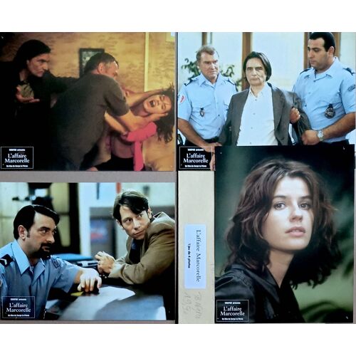 L'affaire Marcorelle: Jeu De 4 Photos D'exploitation Cinématographique - Format 21x27.5 Cm - De Serge Le Péron Avec Jean-Pierre Léaud, Irène Jacob, Mathieu Amalric, Philippe Khorsand - 2000