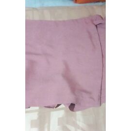 Jupe Short Naf Naf ( Grand Méchant Look ) Ttaille 38, Coloris Rose, Fermeture Zippée Sur La Gauche + Lanière À Nouer. Sur Le Côté, 85% Coton, Longueur 44 Cm,Tour De Taille 80 Cm. De Hanches 106 Cm.