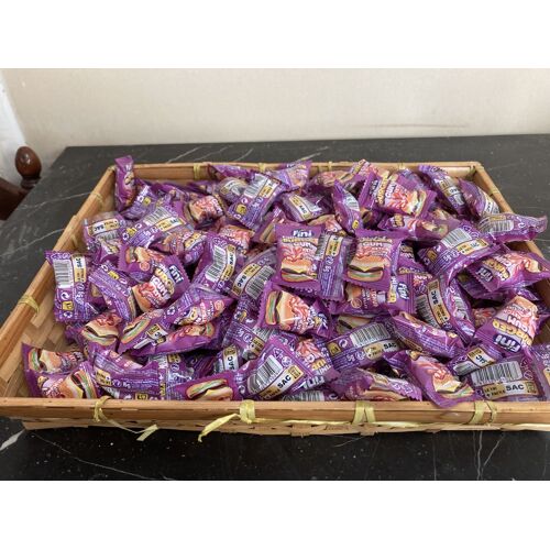 Lot 180 Burger Gum